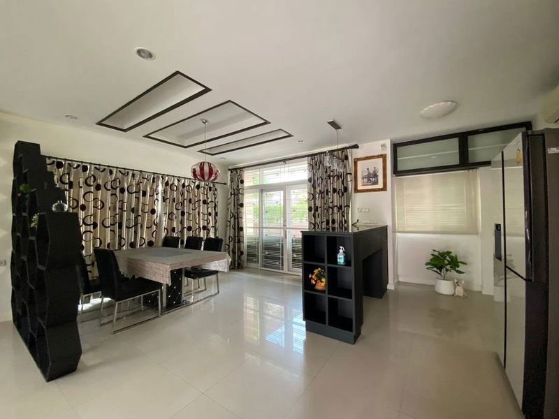 picture Second-hand detached house, ready to move in, The Boulevard Sriracha, Chonburi project - 5/15