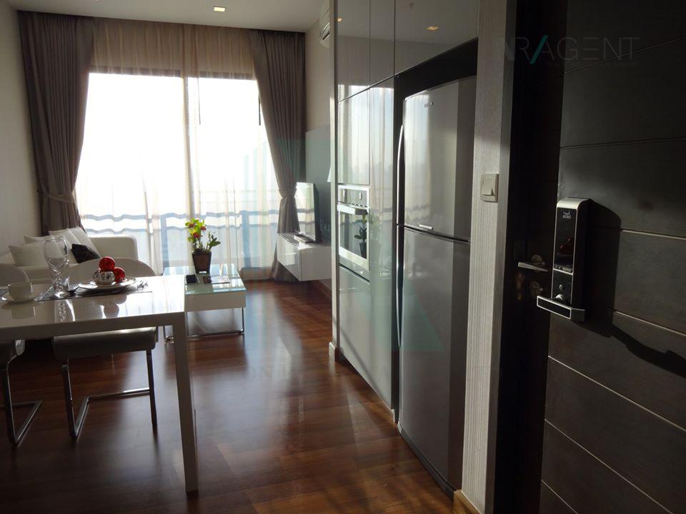 picture For rent IVY AMPIO 1 bedroom 17th floor near MRT Cultural Center. - 2/8