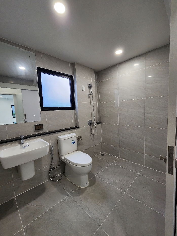 รูป บ้านเดี่ยวคุณภาพ 3ที่จอดรถ ติดถนนใหญ่ใกล้รถไฟฟ้่า - รูปที่ 5/10