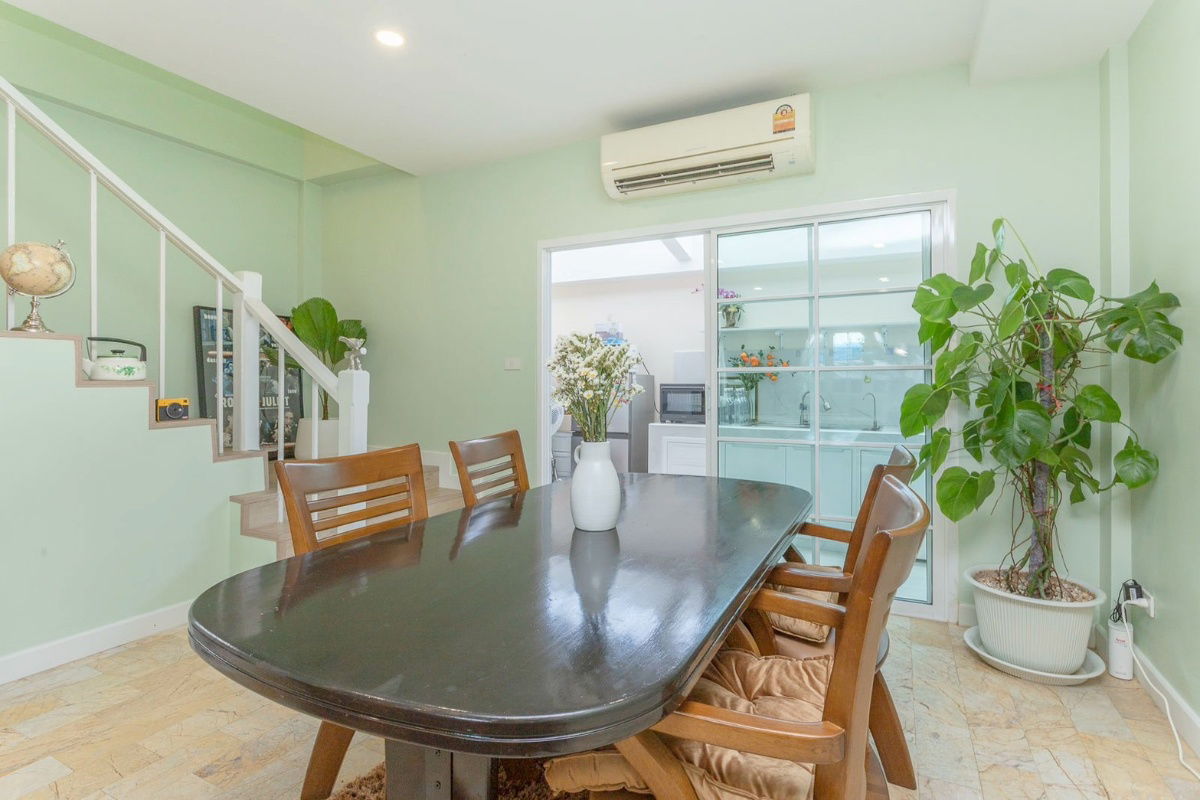 รูป ให้เช่าทาวน์โฮมสองชั้น  3 ห้องนอน 2 ห้องน้ำ 1 ห้องรับแขก 1 ห้องครัว   - รูปที่ 6/25