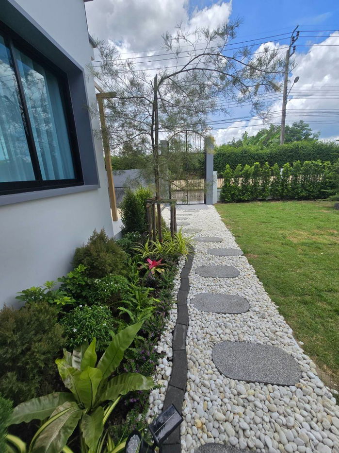 รูป บ้านหลังใหญ่ เนื้อที่เยอะมาก แต่งใหม่ทั้งหลัง ต่อเติมเต็ม จัดสวนสวย น่าอยู่มาก หมู่บ้าน ทัสคาน่า ถนนพระยาสุเรนทร์41 คลองสามวา  - รูปที่ 17/55