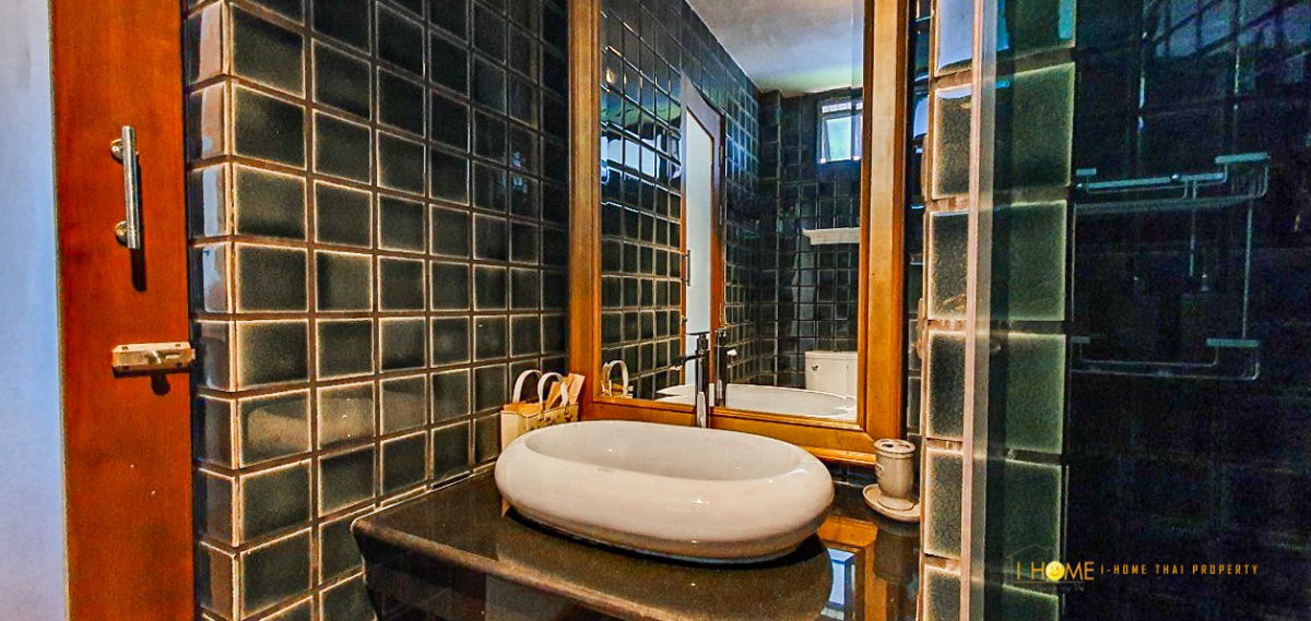 รูป ขายบ้าน Pool villa 2  ชั้น   6 ห้องนอน  7 ห้องน้ำ  1 ห้องครัว  2 ที่จอดรถ - รูปที่ 37/52