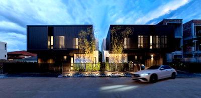 บ้านเดี่ยว เชียงใหม่ : ขาย Pool Villa  สองชั้น     5  ห้องนอน  6   ห้องน้ำ  1 ห้องครัว  3  ที่จอดรถ