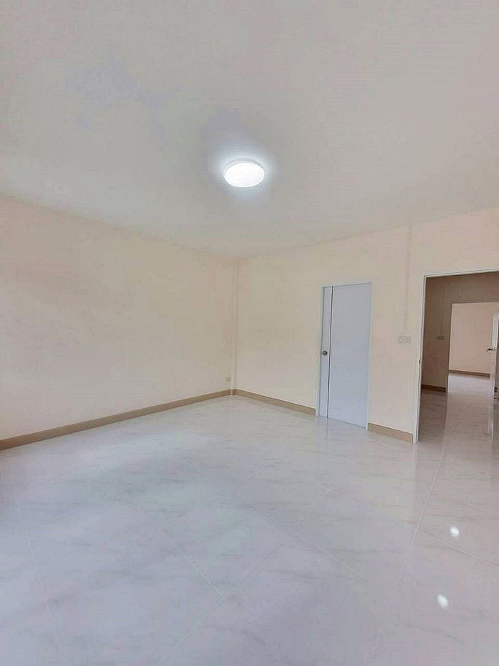 รูป บ้านสวย  ใกล้แมคโคร บางบัวทอง  #หมู่บ้านดิเอมเมอร์รัล พาร์ค บางบัวทอง  ทาวน์เฮ้าส์  3 ห้องนอน  รีโนเวทใหม่  พร้อมอยู่ - รูปที่ 14/17