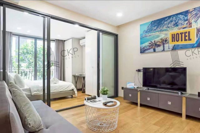 picture Condo Klass Langsuan, beautifully decorated in a minimalist style with bright tones, ready to move in, near BTS Chidlom, There are 2 rooms to choose. - 13/24