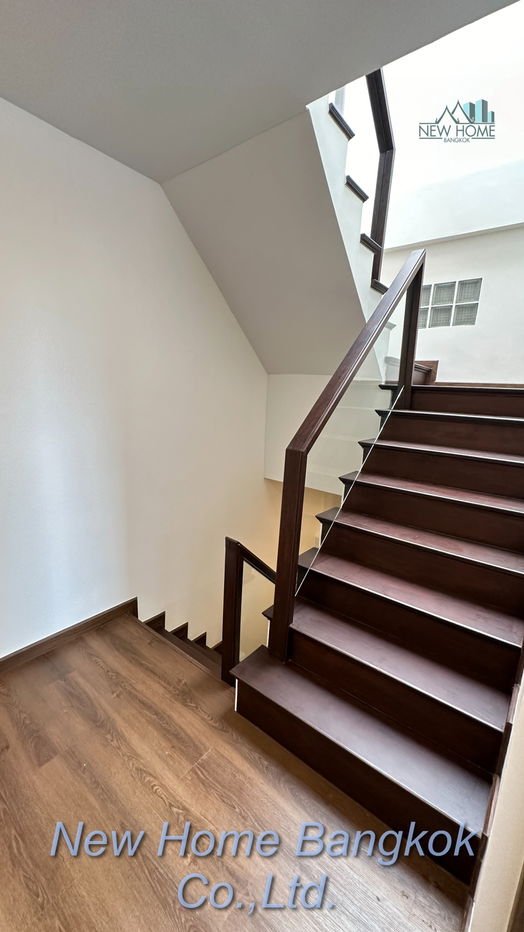 รูป ทาวน์เฮาส์สุดหรูพร้อมดาดฟ้าส่วนตัว – ที่สุดของย่านสาธร-สีลม - รูปที่ 21/43