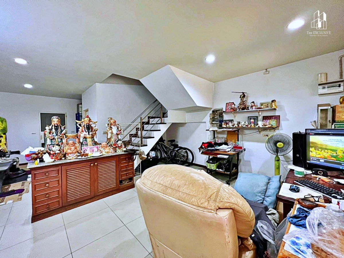 รูป ราคาดีที่สุด! ขายด่วนทาวน์เฮ้าส์ 2 หลังติดกัน! พร้อมอยู่! หมู่บ้านซื่อตรง โคซี่ รังสิต คลอง 6 - รูปที่ 5/15