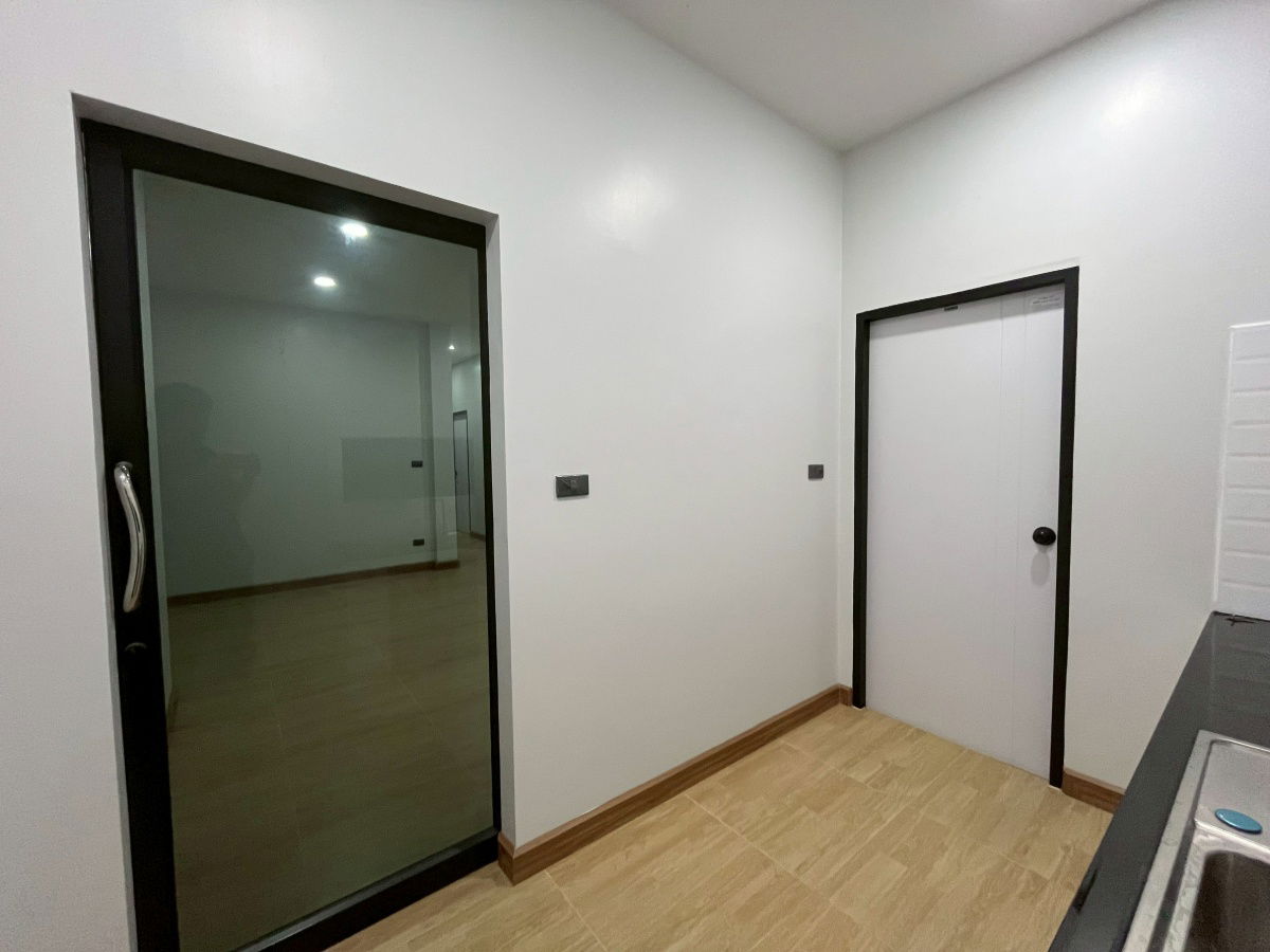 รูป ขายบ้านเดี่ยว สวยดีไซส์พิเศษ! 2 ห้องนอน 2 ห้องน้ำ - รูปที่ 12/15