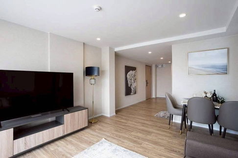 For rent Blossom Condo Sathorn–Charoenrat