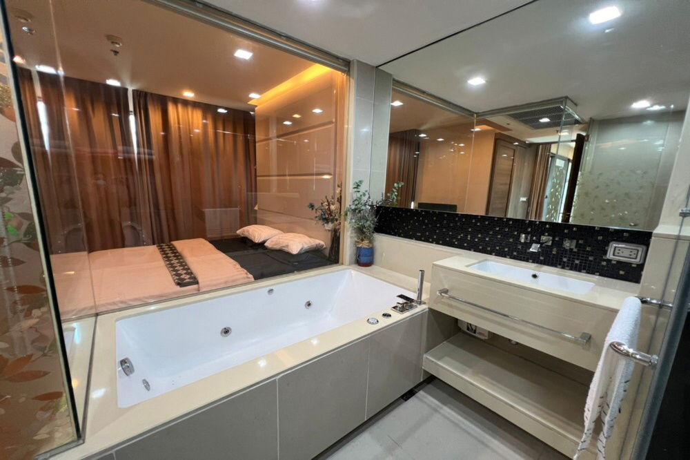 รูป 🔥 สำหรับเช่า !! ห้องทิศตะวันออก, ห้องหายาก! 🔥 Code C20221201491..........The Address Sathorn, 2 ห้องนอน, 2 ห้องน้ำ, แต่งครบ, พร้อมเข้าอยู่ 📣📣 - รูปที่ 8/9