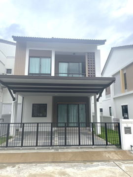 Two storey house for rent with 3 bedrooms,3 toilets and 1 kitchen. 