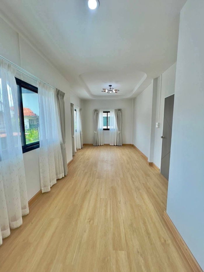 รูป บ้านแฝดเหมือนบ้านเดี่ยว กว้าง ราคาคุ้ม พร้อมเฟอร์นิเจอร์ หมู่บ้าน บุรีรมย์ เลียบคลองสอง23 ซอยอรพิม8 คลองสามวา - รูปที่ 39/44