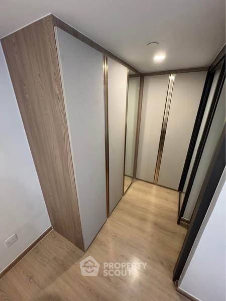 รูป คอนโด 2-ห้องนอน ที่ ไลฟ์ พระราม 4 - อโศก ใกล้ MRT ศูนย์การประชุมแห่งชาติสิริกิติ์ (ID 2337957) - รูปที่ 3/8