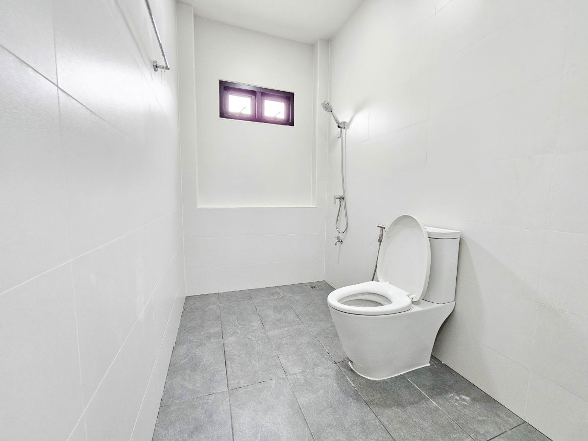 รูป ขาย Pool villa  2 ชั้น  3 ห้องนอน  4 ห้องน้ำ  1 ห้องครัว  4 ที่จอดรถ - รูปที่ 23/41
