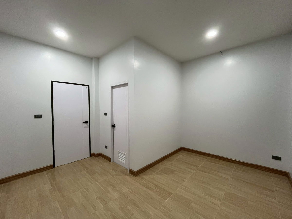 รูป ขายบ้านเดี่ยว สวยดีไซส์พิเศษ! 2 ห้องนอน 2 ห้องน้ำ - รูปที่ 10/15