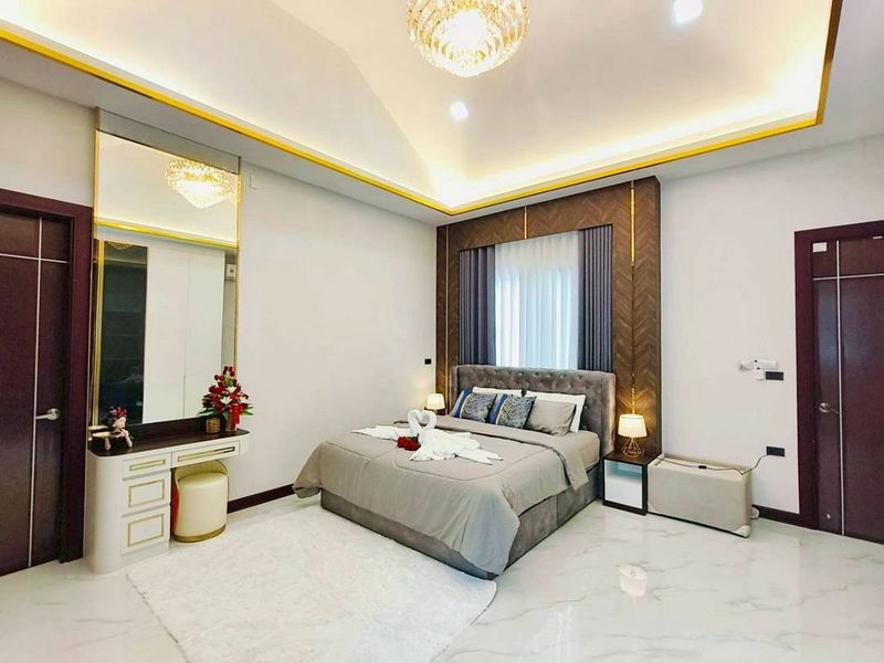 รูป พูลวิลล่าหรู สไตล์ Modern Luxury ใกล้อ่างเก็บน้ำมาบประชัน บางละมุง ชลบุรี  - รูปที่ 14/14