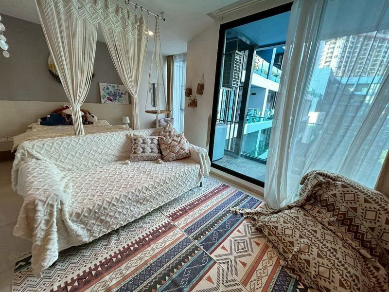 picture For Rent Acqua condo Studio Room - 4/12