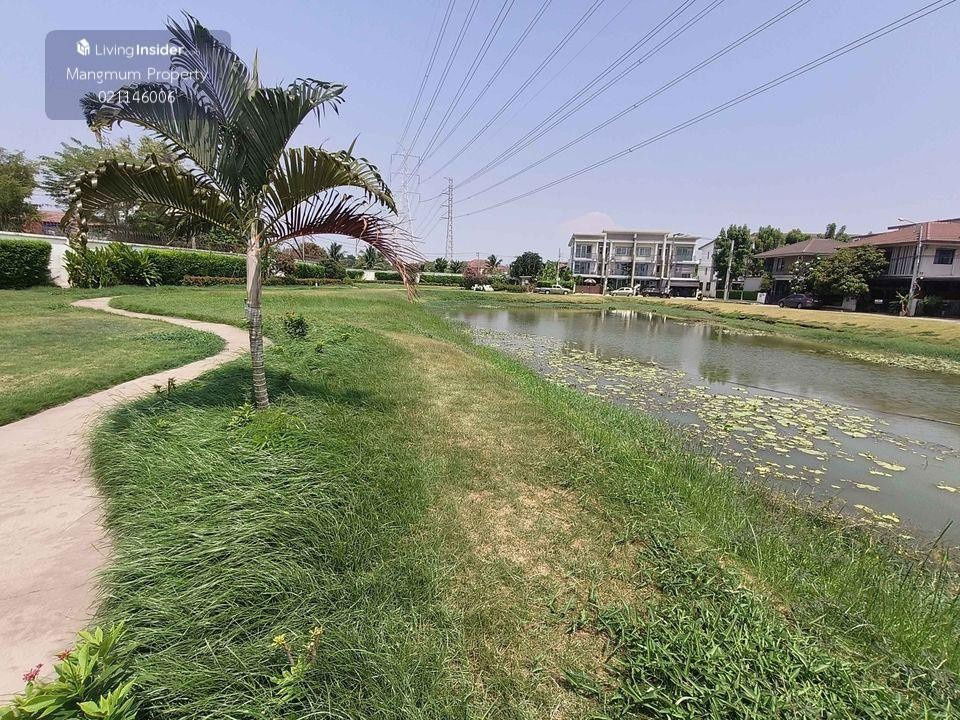 picture 🚨Beautiful house for sale, the front of the house doesn't match anyone else's, House Town Plus Pracha Uthit project, 3 bedrooms, 3 bathrooms. - 19/25