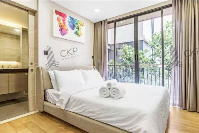 picture Condo Klass Langsuan, beautifully decorated in a minimalist style with bright tones, ready to move in, near BTS Chidlom, There are 2 rooms to choose. - 21/24