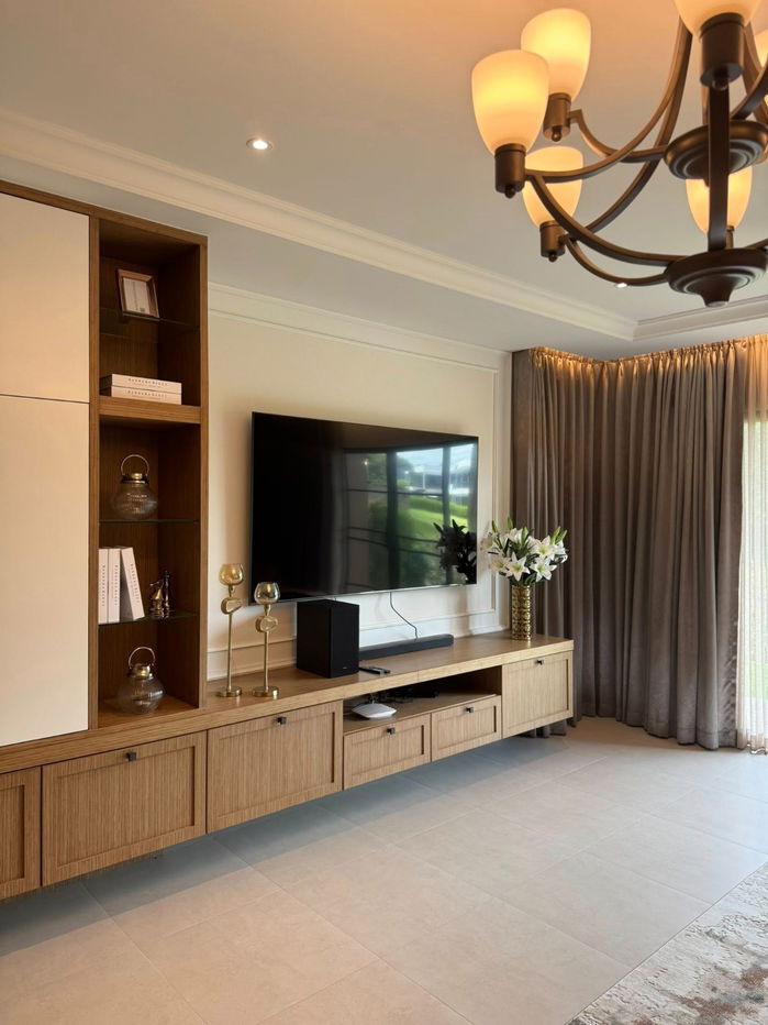 รูป ขายบ้านเดี่ยวสองชั้น มี  4 ห้องนอน  5 ห้องน้ำ  1 ห้องครัว  ที่จอดรถ  3  คัน - รูปที่ 4/24