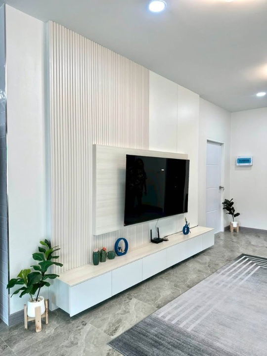 picture Single storey house for rent with 2 bedrooms,2 toilets and 1 kitchen.  - 3/21