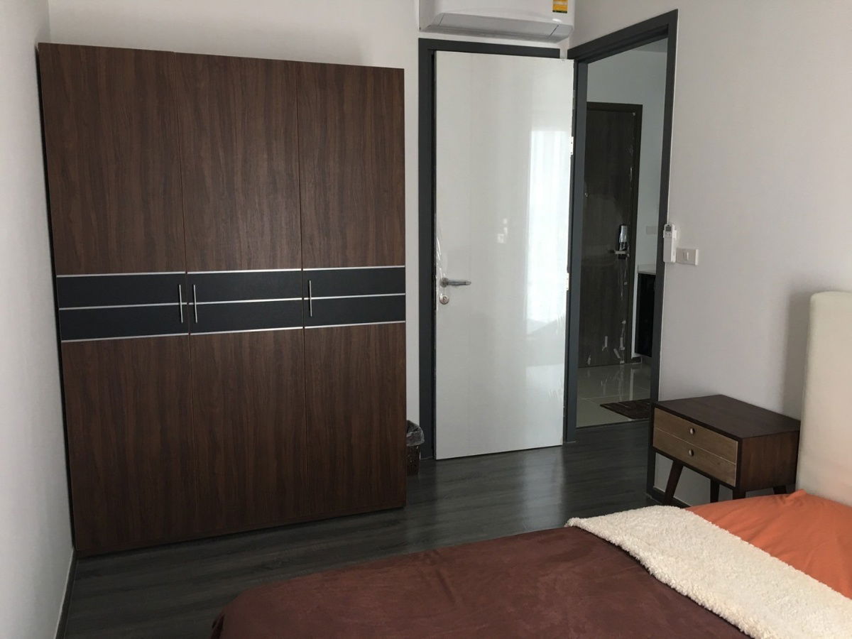 รูป ให้เช่าคอนโดthe rich sathor taksin ชั้น 12 ขนาด 30 ตรม มีเครื่องซักผ้า 1ห้องนอน1ห้องน้ำ 12,000 บาท 0958195559 - รูปที่ 2/14