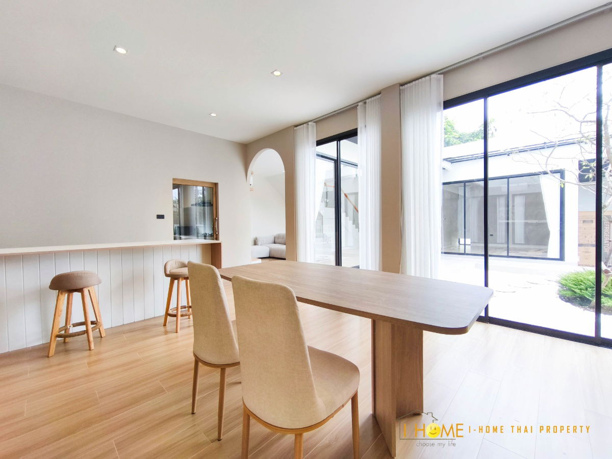 รูป ให้เช่าPool villa 2 ชั้น  5 ห้องนอน 5 ห้องน้ำ 1  ห้องครัว 2  ที่จอดรถ - รูปที่ 25/62