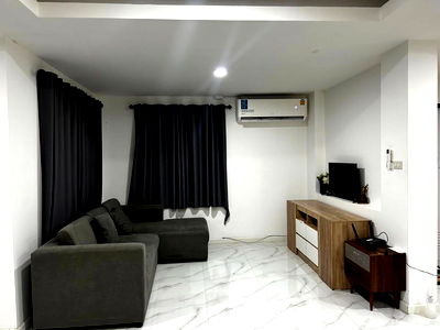 บ้านเดี่ยว เชียงใหม่ :  ขายบ้านแฝดสองชั้น   2 ห้องนอน  3 ห้องน้ำ  1 ห้องครัว  1 ที่จอดรถ