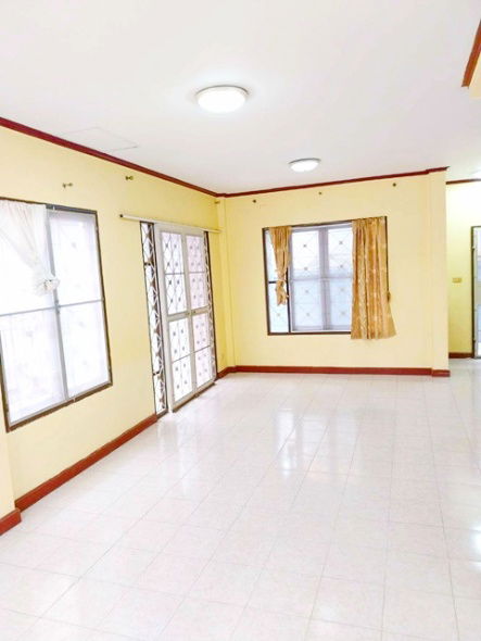 รูป ให้เช่าทาวน์โฮม 2 ชั้นหลังหัวมุม 28ตร.วา.ม.กรุงเทพธนบุรี 1.7กม. 3นอน ไม่เคยอยู่ ตรงข้าม เดอะ โฟร์ท สาย4 แม็กซ์แวลู พุทธมณฑลสาย 4 1.6 กม. - รูปที่ 3/8