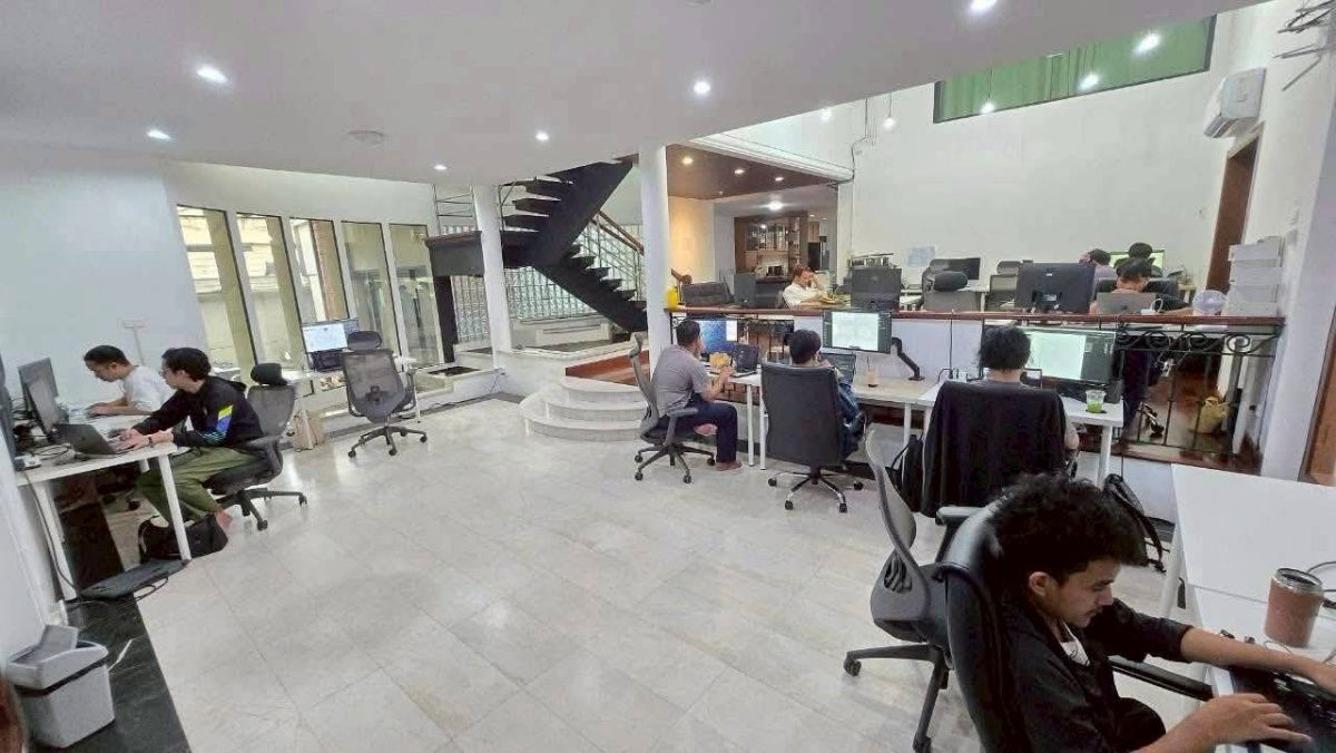 picture Home office for rent ✨ Soi Lat Phrao 10 ✨ 5 bedrooms, 4 bathrooms, good location, Lat Phrao Soi 10 - 6/18