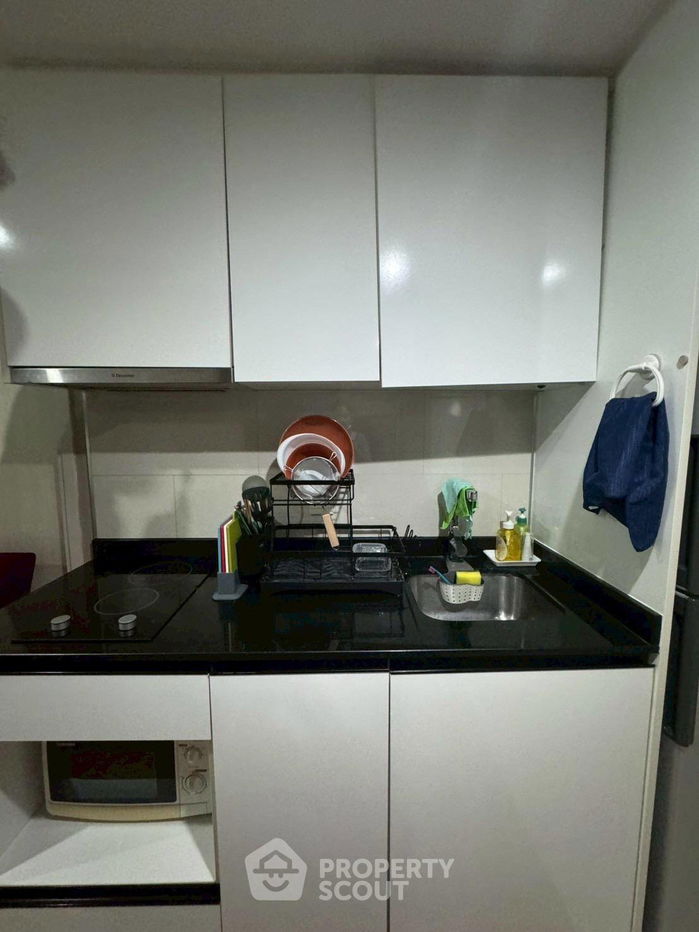 picture 1-BR Condo at Maestro 39 Sukhumvit 39 near BTS Phrom Phong (ID 2340411) - 10/11