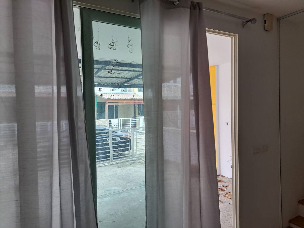 รูป ให้เช่าบ้านในโครงการโกลเด้นท์ทาวน์ พระราม2 - รูปที่ 3/17