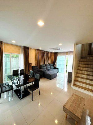 picture FOR RENT PRESTIGE FUTURE - RANGSIT / 4 bedrooms 3 bathrooms / 50 Sqw. 155 Sqm. **45,000** CLOSE TO FUTURE PARK RANGSIT - 2/11