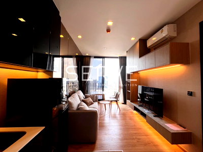 Condos for rent : 2 Beds Super High Fl. 35+ City View Fully furnished Luxury Condo Good Location Close To BTS Ari @ Noble Around Ari