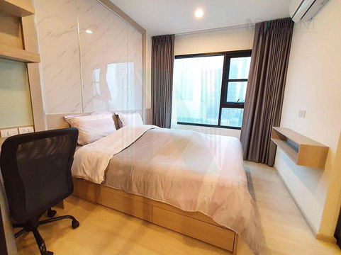 LIFE ASOKE 1 bedroom for rent