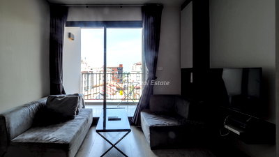 Condos for sale Central Pattaya Road : 🛏️ 2 Bed - 🛁 1 Bath - 🏙️ City View - 🇹🇭 THAI name - 🏢 The Base Central Pattaya - Ref: BASE54