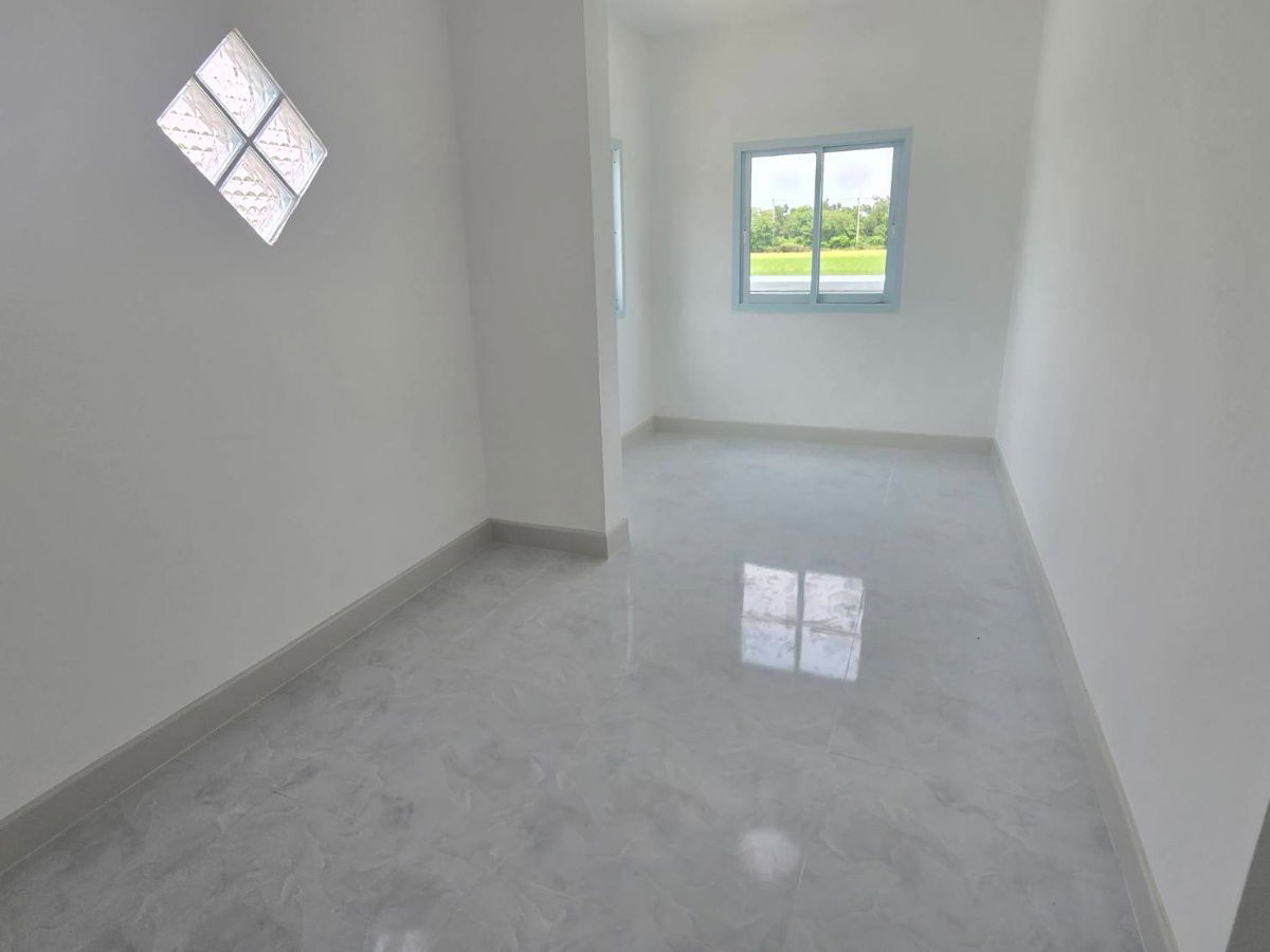 รูป บ้านเดี่ยว หลังใหญ่ รีโนเวทใหม่ หมู่บ้าน เคซีการ์เด้นโฮม15  ถนนนิมิตใหม่ ซอย40 คลองสามวา เนื้อที่กว้าง แถมเฟอร์นิเจอร์ พร้อมอยู่ - รูปที่ 23/40