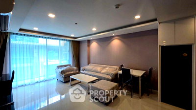 Condos for sale Chiang Mai : 2-BR Condo at The Star Hill Condo Chiangmai in Suthep (ID 2340112)