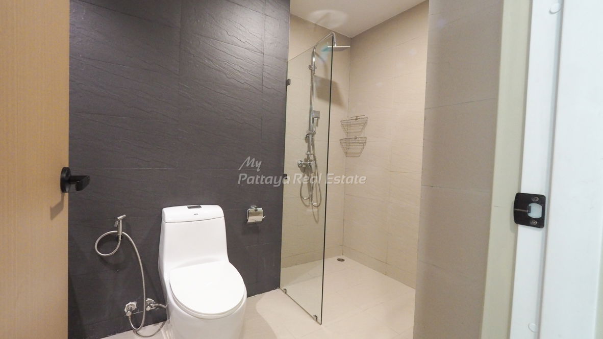 รูป 🛏️ 4 ห้องนอน - 🛁 5 ห้องน้ำ - 🏙️ Direct Garden Access - 🌏 ชื่อชาวต่างชาติ - 🏢 Gardenia Pattaya Jomtien - รหัส: GDN09 - รูปที่ 17/26