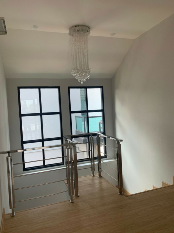 picture Two storey House for rent with 3 bedrooms,3 toilets and 1 kitchen. - 19/37