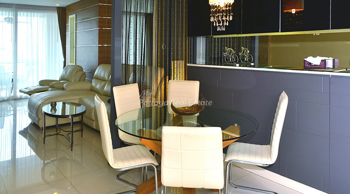 รูป 🛏️ 3 ห้องนอน - 🛁 3 ห้องน้ำ - 🏙️ Pool Views - 🌏 ชื่อชาวต่างชาติ - 🏢 APUS Condominium Pattaya - รหัส: APUS22 - รูปที่ 3/25