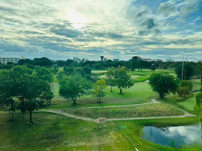  ให้เช่า​ Vcondo  วิวสนามกอล์ฟ​,เพียง 11,000บ.,35ตรม.พร้อมอยู่ รีบเลยจ้า🥳 ห้องใหญ่​ สภาพดี​วิวสวยถูกกกกมาก!!