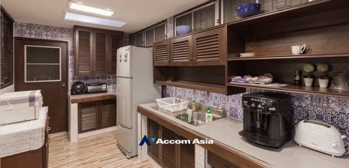 picture 🔼🔽 AccomA 📩  4 BR House in Khlong Tan Nuea (AA18163) - 4/13