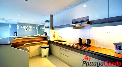 ขายคอนโด : 🛏️ 3 ห้องนอน - 🛁 2 ห้องน้ำ - 🏙️ Sea View - 🇹🇭 ชื่อไทย - 🏢 Park Beach Condominium Pattaya - รหัส: PBC01