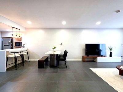 Condos for rent MRT Si Lom  : For rent: Sathorn Park Place, ready to move in ST0097