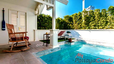 Condos for sale : 🛏️ 1 Bed - 🛁 1 Bath - 🏙️ Pool View - 🇹🇭 THAI name - 🏢 Grand Florida Beachfront Resort Pattaya - Ref: GF06