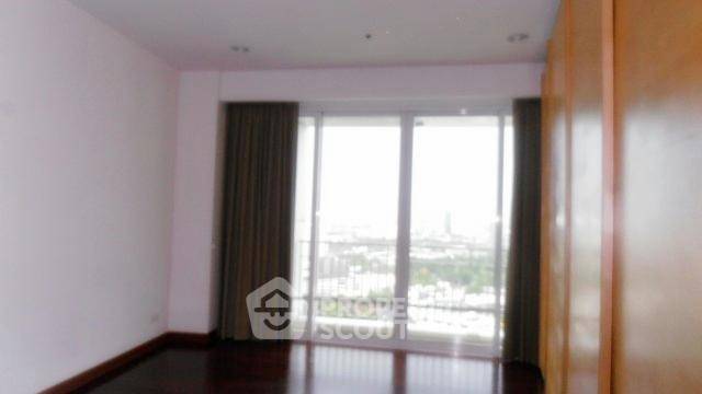 picture 3-BR Condo at Baan Rajprasong Condominium near BTS Ratchadamri (ID 510334) - 8/15