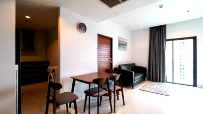 Condos for sale : 🛏️ 2 Bed - 🛁 2 Bath - 🏙️ City View - 🌏 FOREIGN name - 🏢 The Axis Pattaya - Ref: AXIS47
