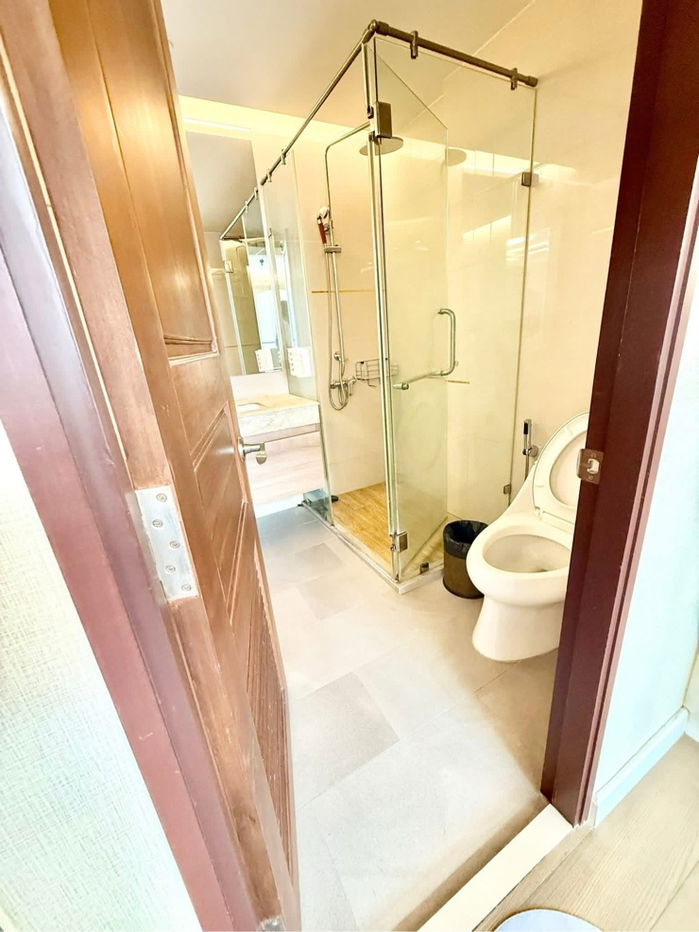 picture For Rent✨ Amaranta Residence 🔥 Line ID @034etfin 📲 1 Bedroom 1 Bathroom ✨ MRT Huai Khwang 300 meters 💙 - 5/12