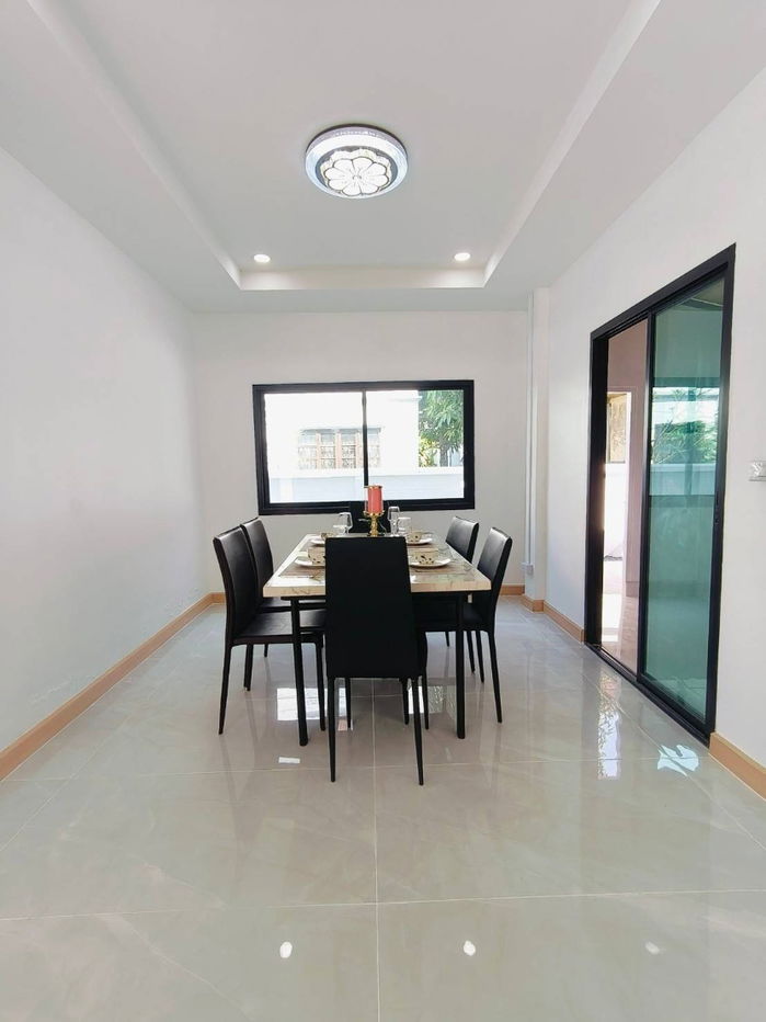 รูป บ้านเดี่ยว เนื้อที่เยอะ ทำเลดี กว้างขวาง หมู่บ้าน เคซี.การ์เด้นโฮม6 ถนนนิมิตใหม่40 คลองสามวา พร้อมอยู่ - รูปที่ 18/33